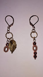 Load image into Gallery viewer, GODDESS TRIBUTE - dangle pearl earrings
